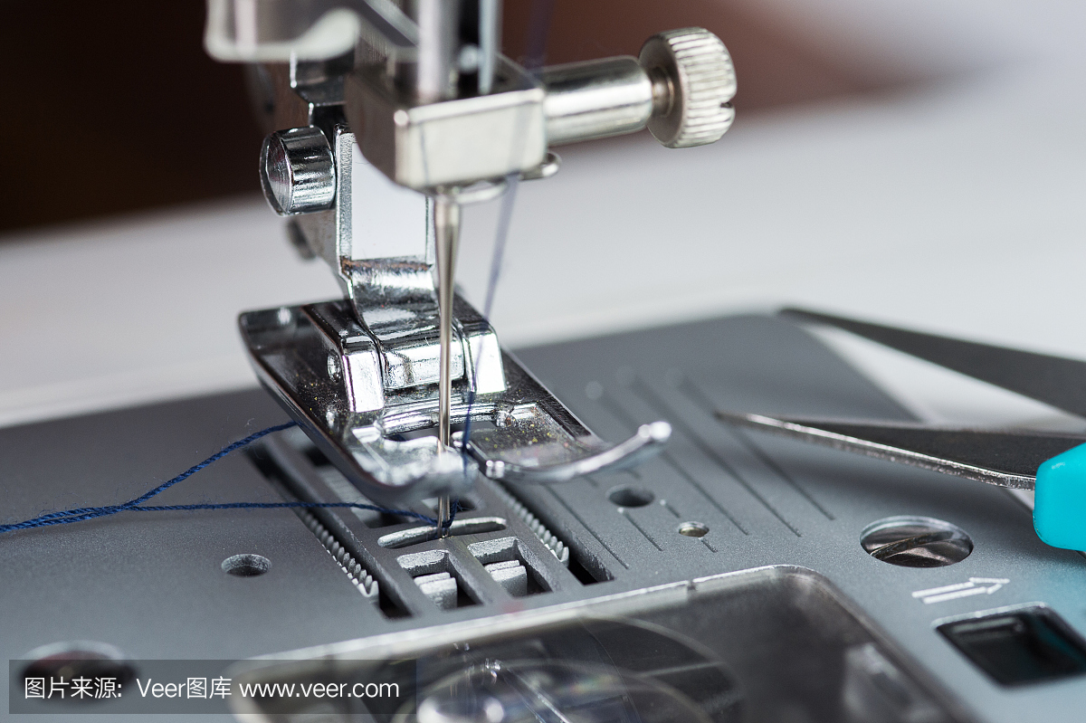 現代的縫紉機